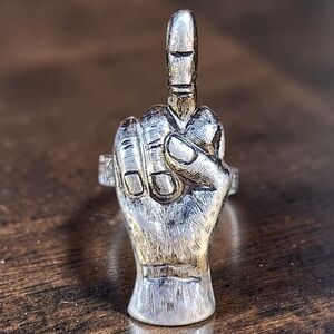 🖕 Vintage Hong Kong Middle Finger Ring